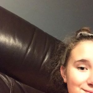 Meet your Posher, Leah